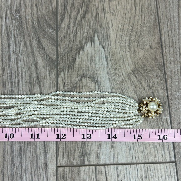 Vintage Marcella small multi strand pearl necklace - Picture 5 of 6